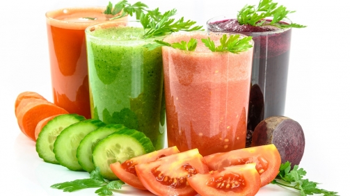 vegetable-juices-1725835_1280