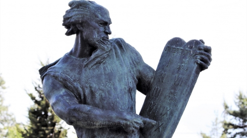 moses-sculpture-4226960_1280