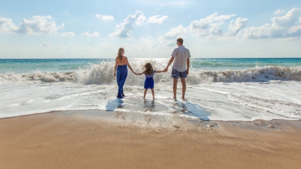beach-1867271_1920